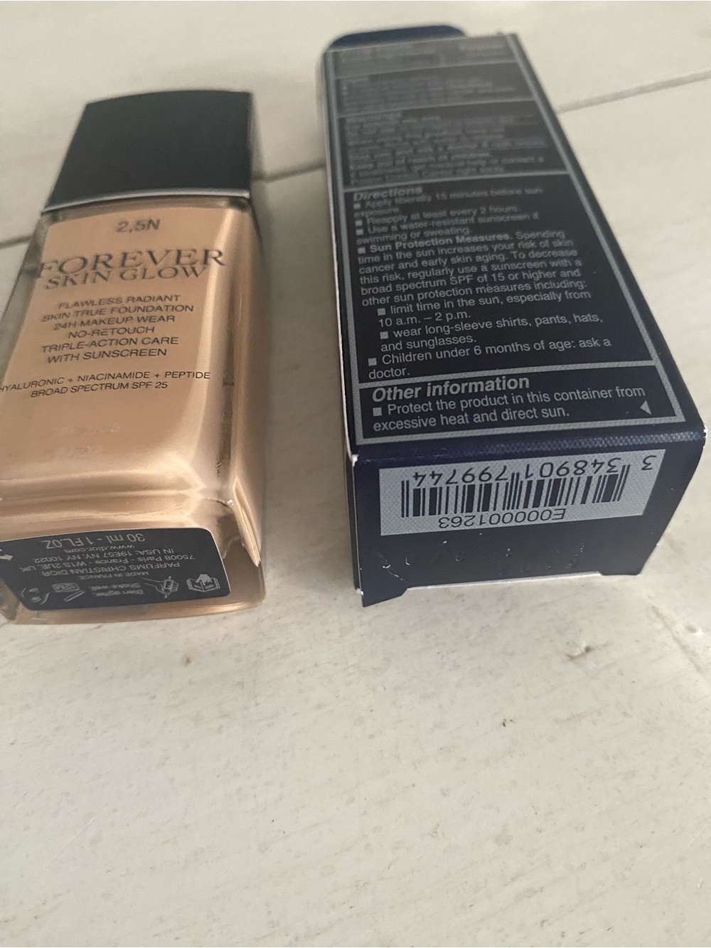 Dior Forever Skin Glow Foundation in 2.5 N - Picture 4 of 4